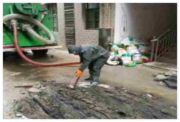 環(huán)保化糞池清理無害化吸污車