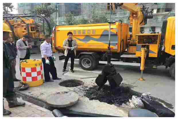 長椿街社區(qū)化油溝管道清淤策劃方案