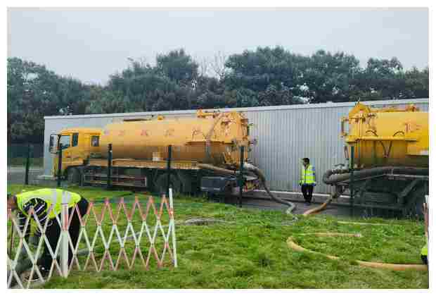 長哨營鄉(xiāng)老溝門村淤泥渠污水清理選擇有哪些優(yōu)勢